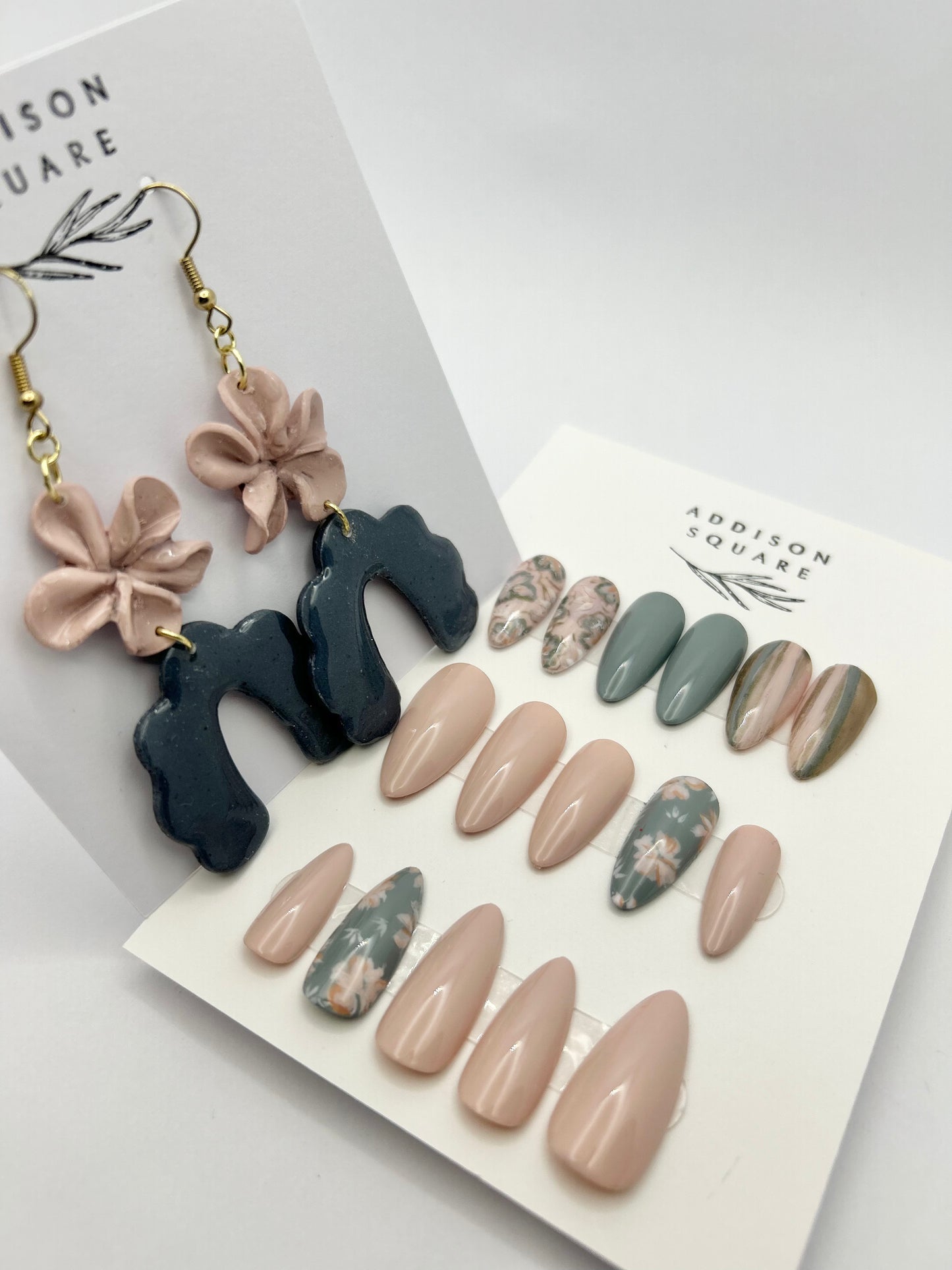 Soft Blue & Pink Floral Press Ons