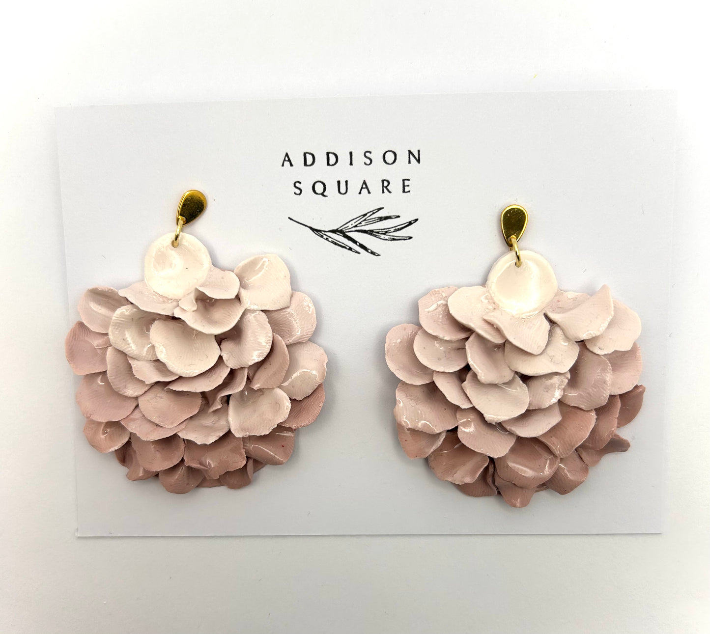 Monochromatic Petals