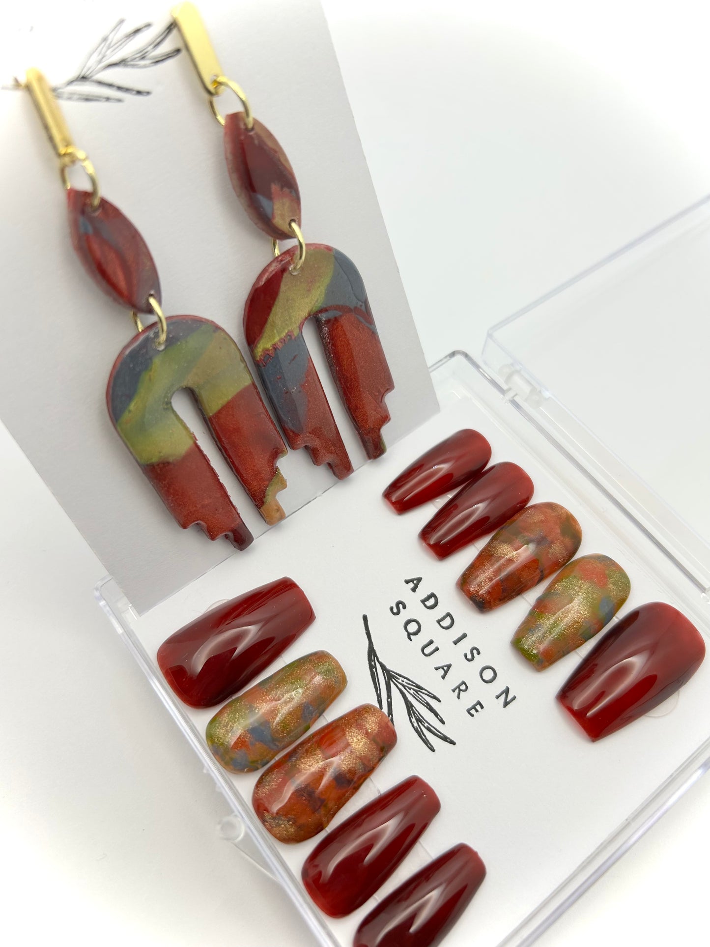 Red & Green Multicolored Press Ons