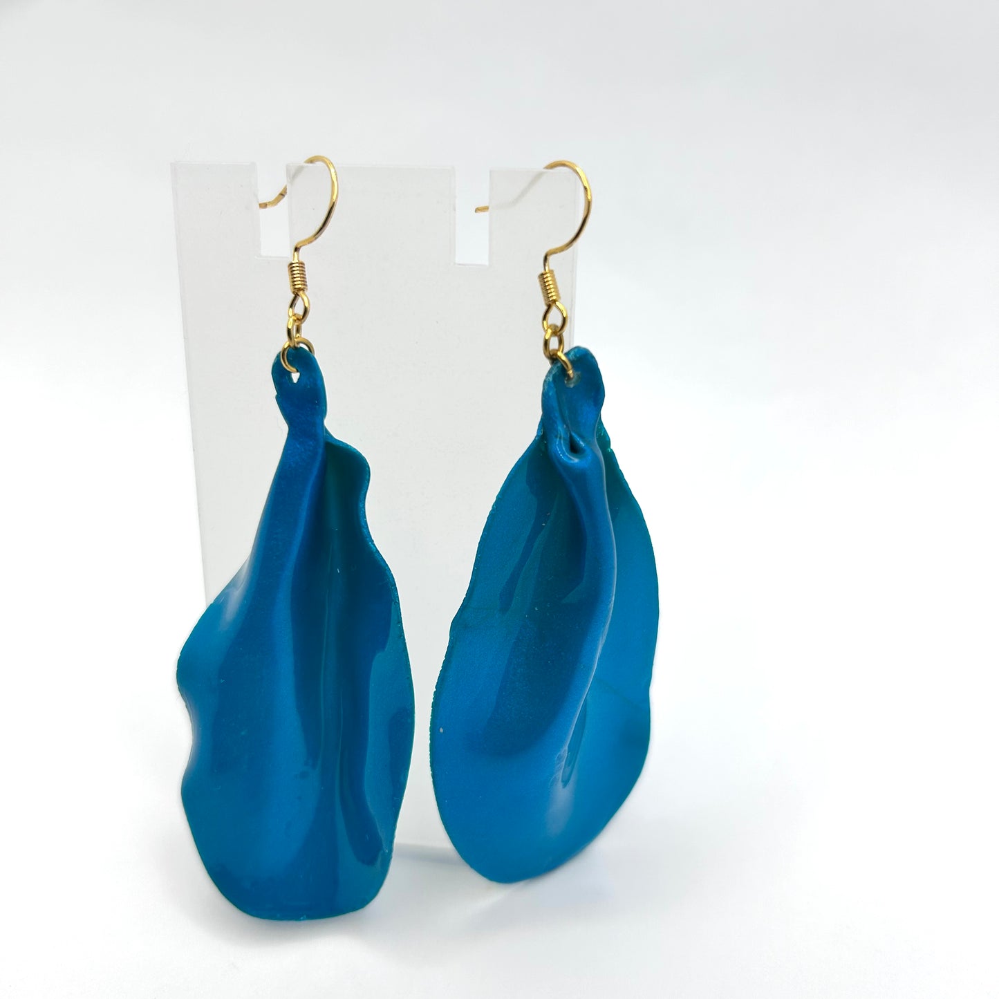 Peacock Colored Petal